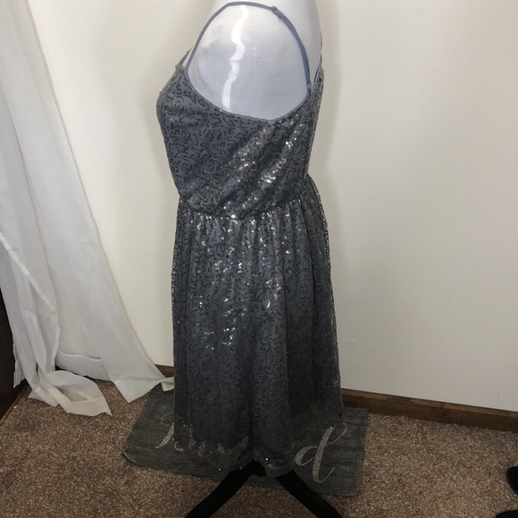 Isis silver sequin mini dress size Medium - Picture 5 of 8